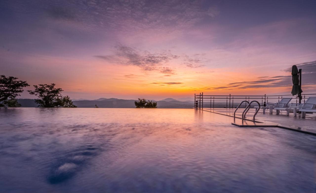 Coorg Cliffs Resorts Ammatti Dış mekan fotoğraf
